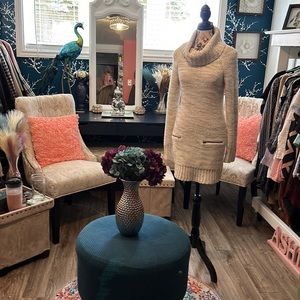 STUNNING RW&CO SWEATER DRESS SIZE S